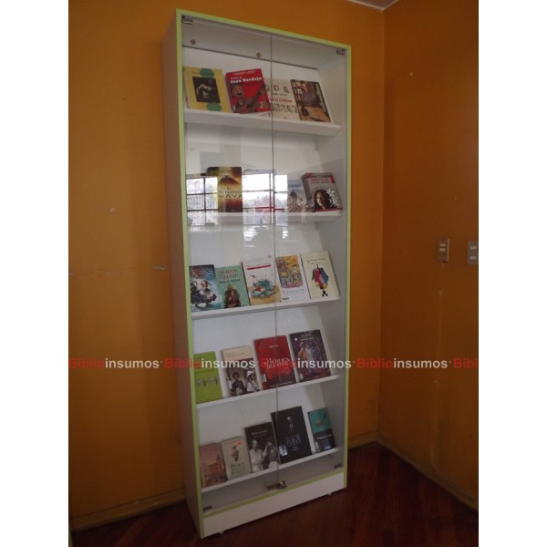 Estante de Madera con Puertas